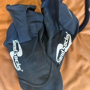 Vincere Black Neoprene SandSocks